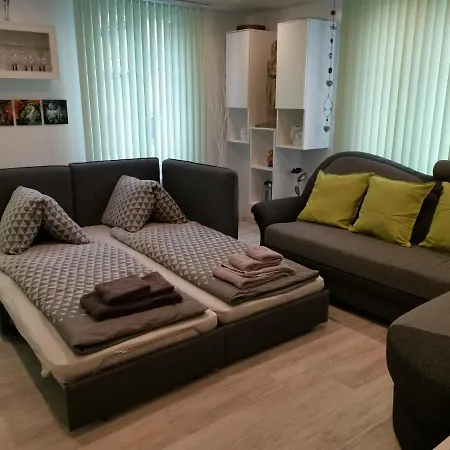 Im Fürstenland Apartment *